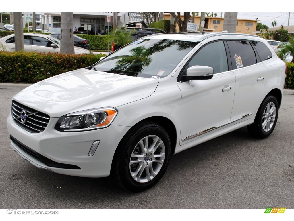 Ice White 2016 Volvo XC60 T5 Drive-E Exterior Photo #110611867
