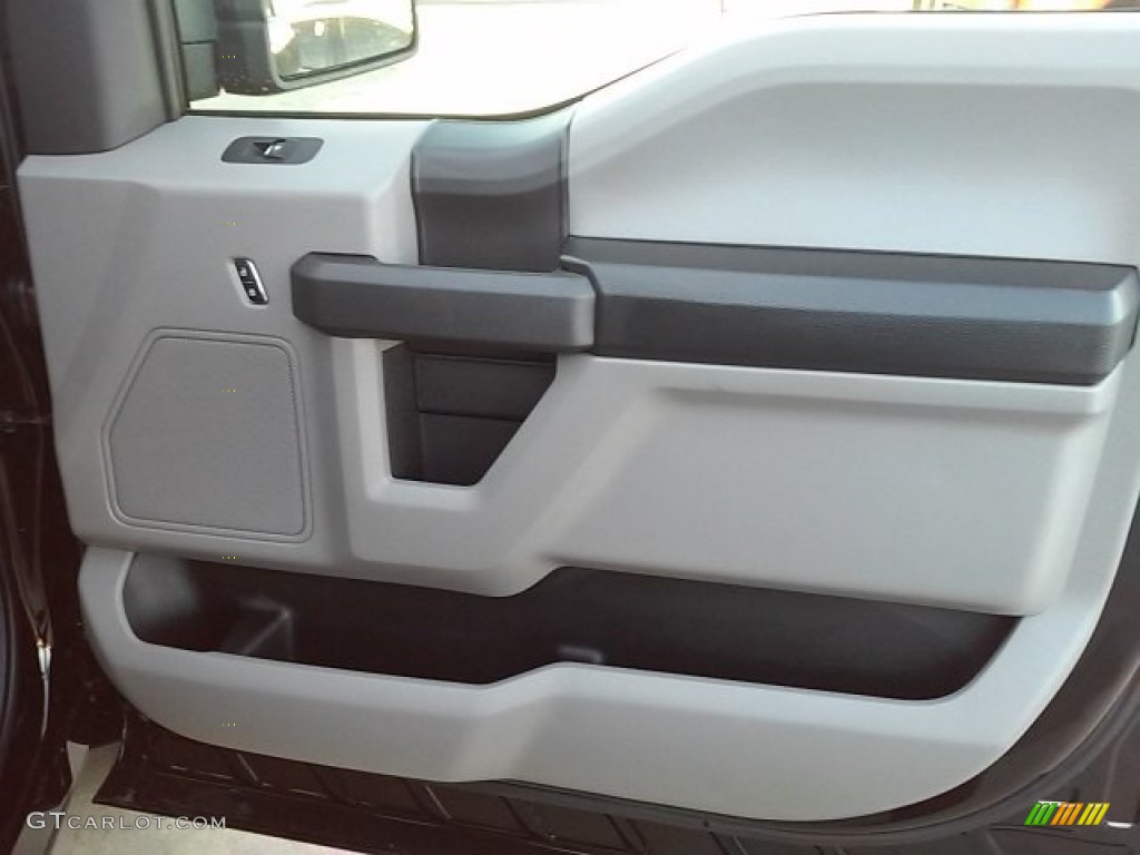 2016 F150 XL Regular Cab - Shadow Black / Medium Earth Gray photo #17