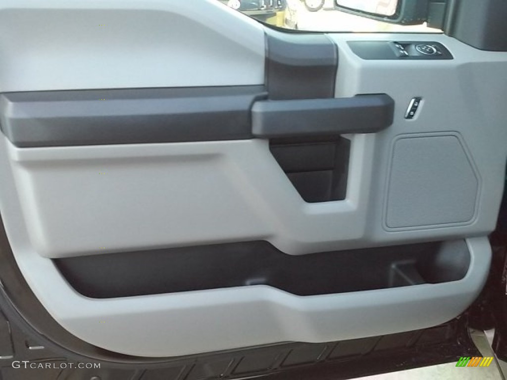 2016 F150 XL Regular Cab - Shadow Black / Medium Earth Gray photo #23