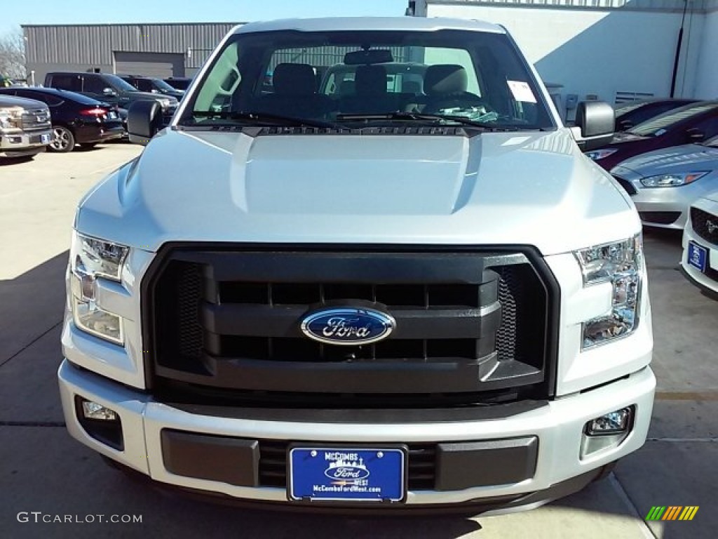 2016 F150 XL Regular Cab - Ingot Silver / Medium Earth Gray photo #7