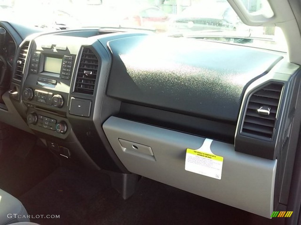 2016 F150 XL Regular Cab - Ingot Silver / Medium Earth Gray photo #14