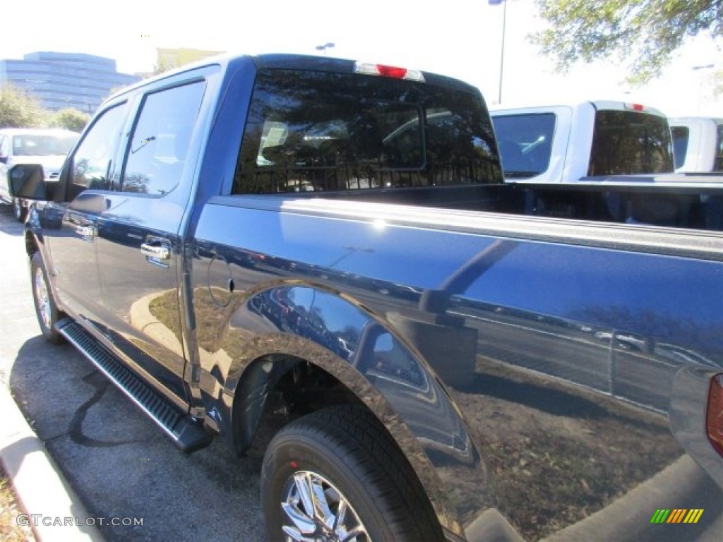 2016 F150 XLT SuperCrew - Blue Jeans / Medium Earth Gray photo #5