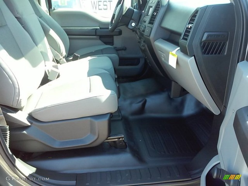 2016 F150 XL Regular Cab - Magnetic / Medium Earth Gray photo #14