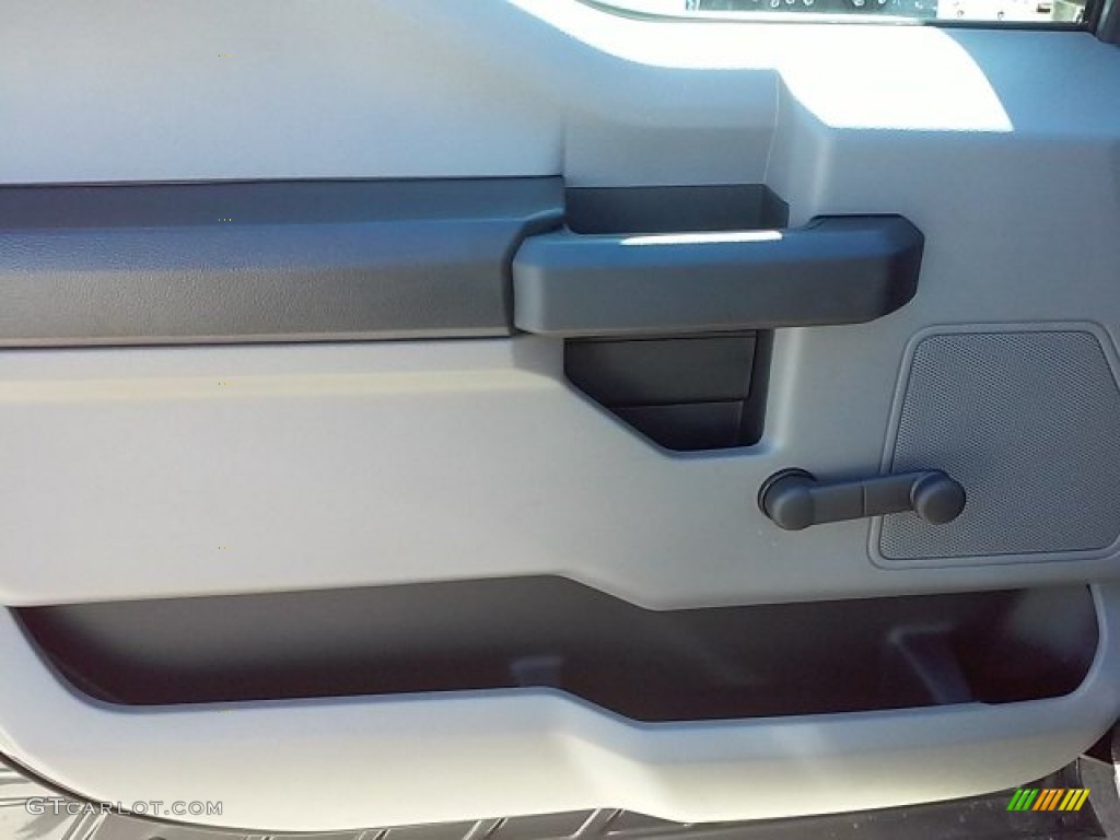 2016 F150 XL Regular Cab - Magnetic / Medium Earth Gray photo #25