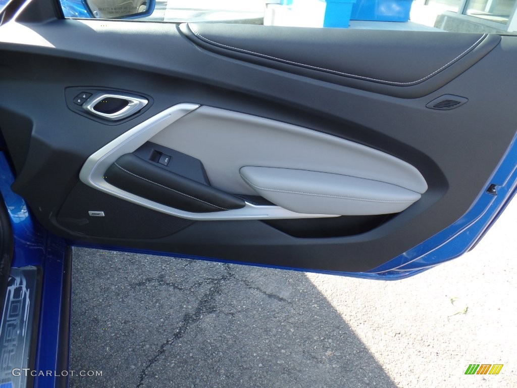 2016 Camaro SS Coupe - Hyper Blue Metallic / Medium Ash Gray photo #50