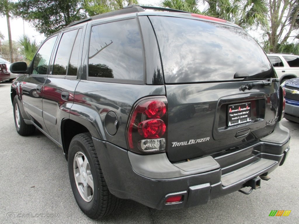 2004 TrailBlazer LS - Dark Gray Metallic / Medium Pewter photo #5