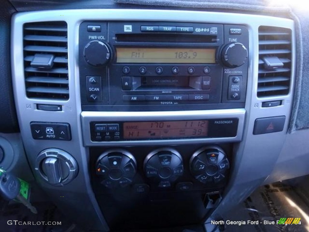 2004 4Runner SR5 4x4 - Natural White / Dark Charcoal photo #20