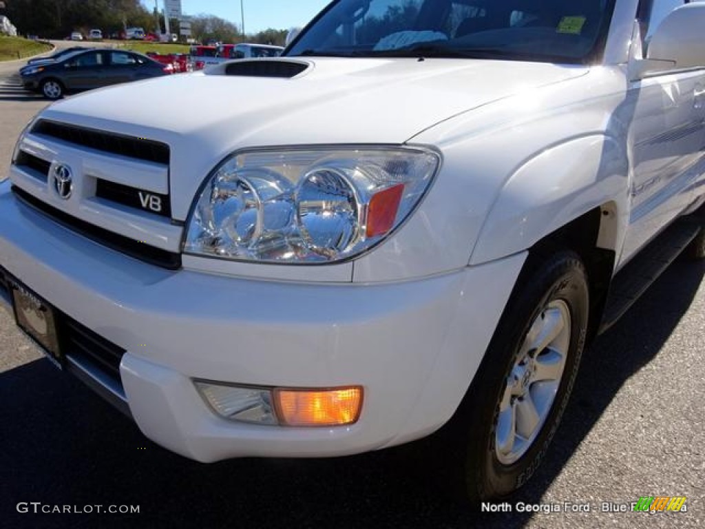 2004 4Runner SR5 4x4 - Natural White / Dark Charcoal photo #32