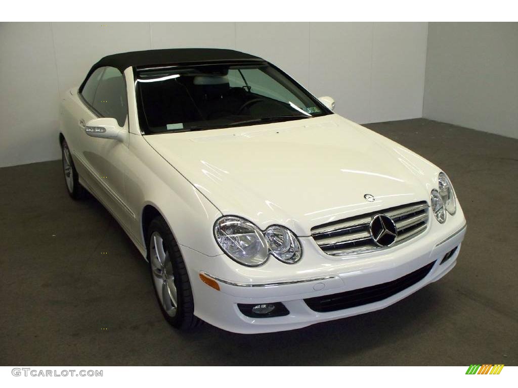 Arctic White Mercedes-Benz CLK