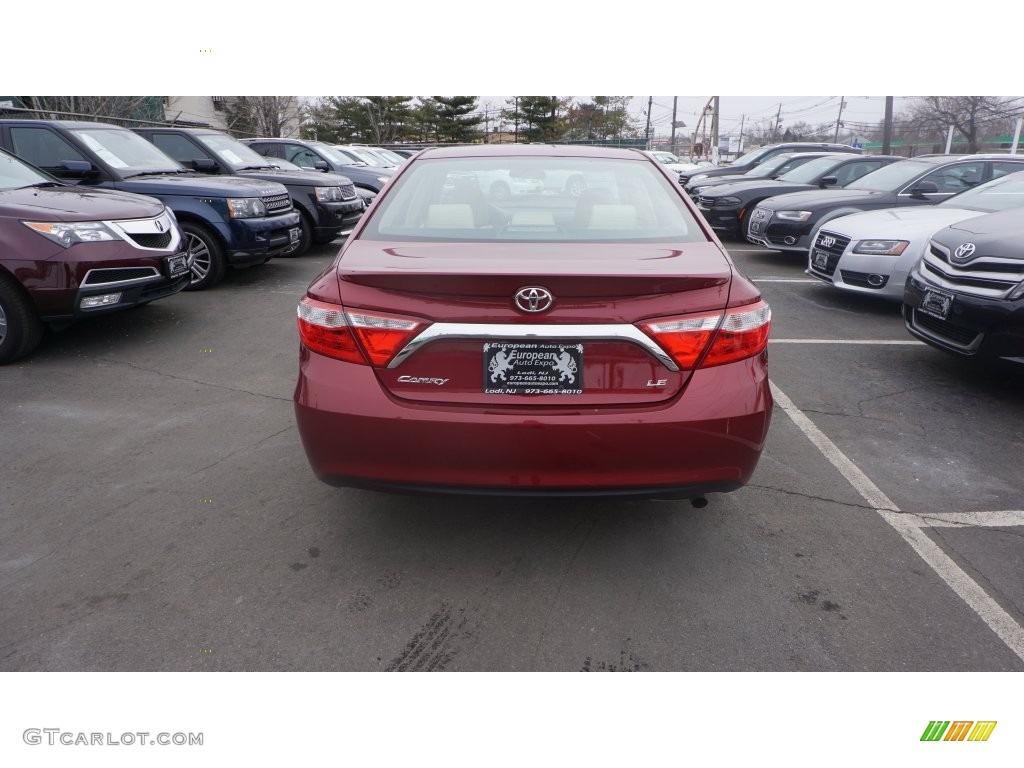 2015 Camry LE - Ruby Flare Pearl / Ash photo #10
