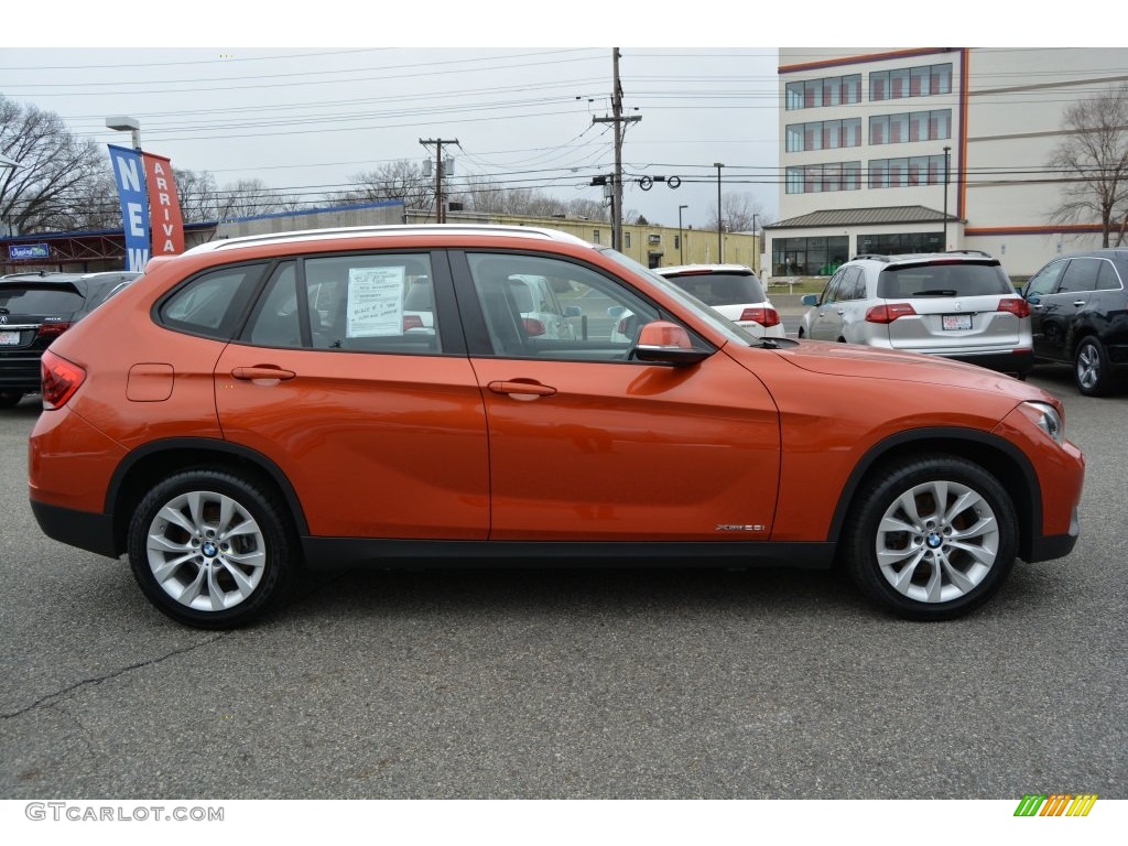 2013 X1 xDrive 28i - Valencia Orange / Black photo #2