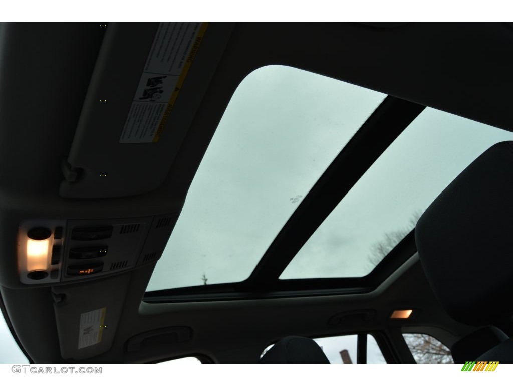 2013 X1 xDrive 28i - Valencia Orange / Black photo #14
