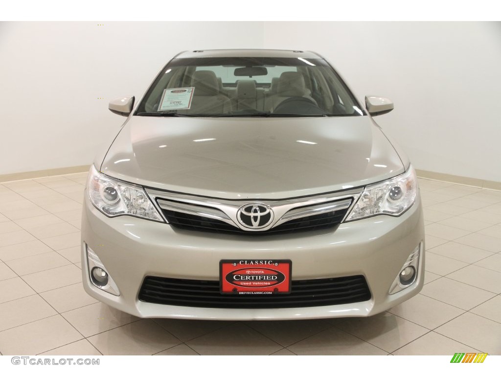 2013 Camry XLE - Champagne Mica / Ivory photo #2