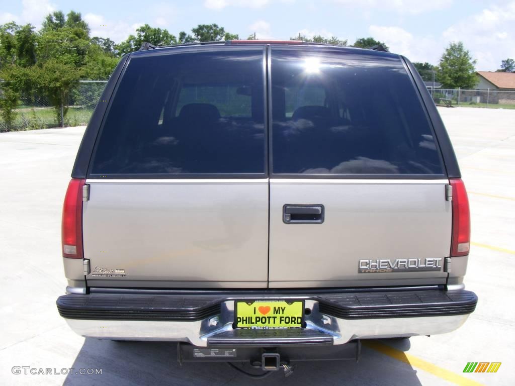 1999 Tahoe LS - Light Pewter Metallic / Gray photo #4