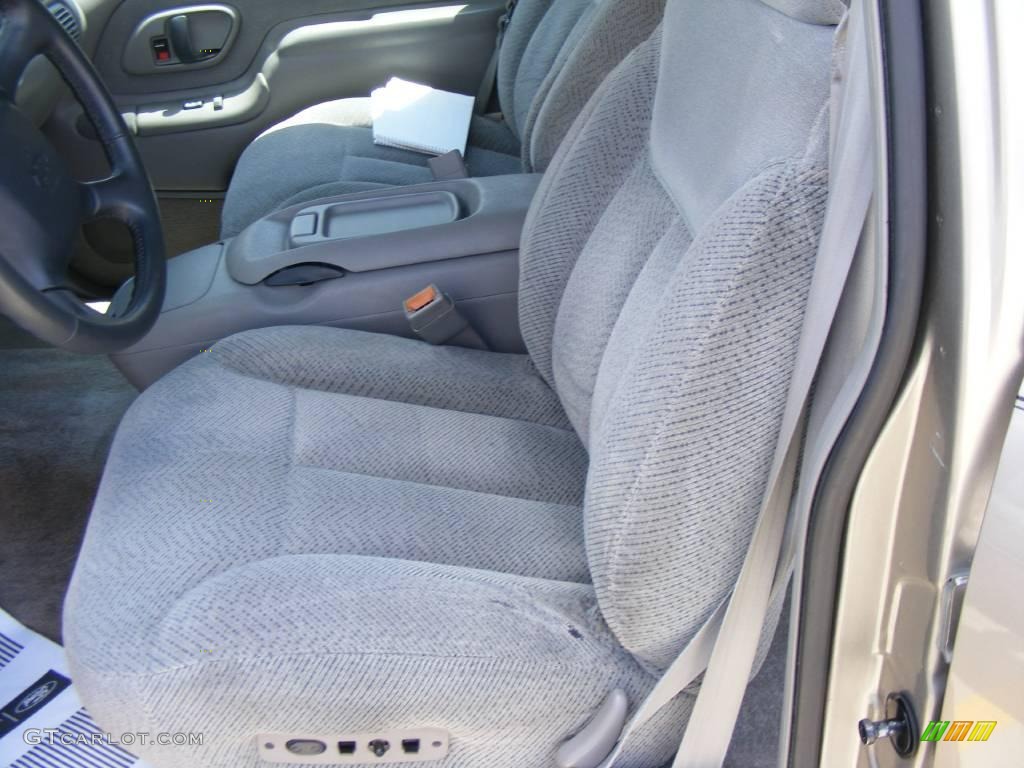 1999 Tahoe LS - Light Pewter Metallic / Gray photo #22