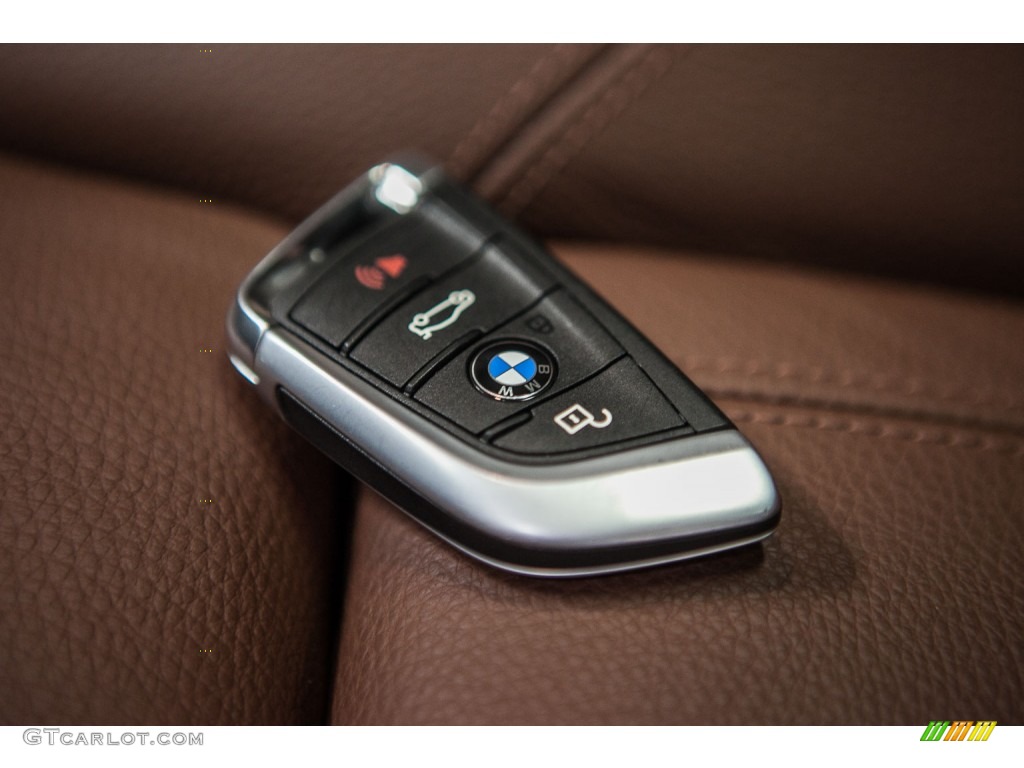 2015 BMW X6 xDrive50i Keys Photo #110668245