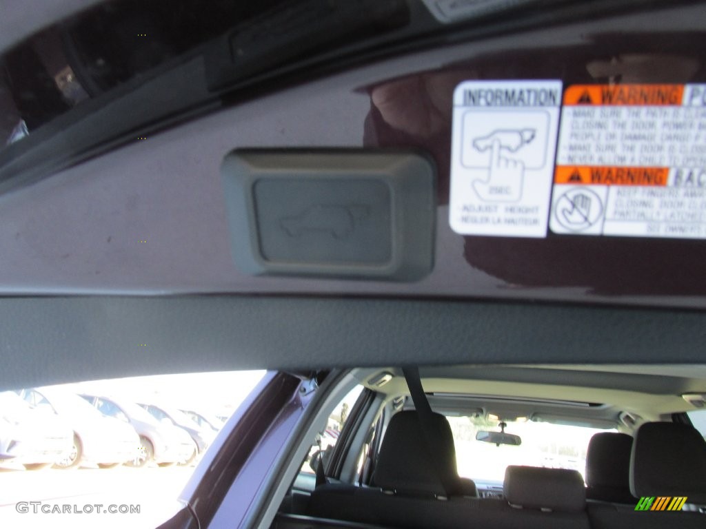 2016 RAV4 XLE - Black Currant Metallic / Black photo #16