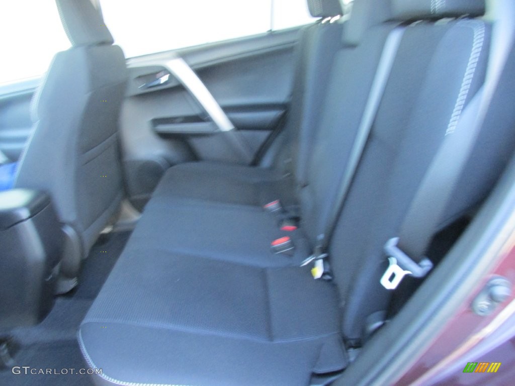 2016 RAV4 XLE - Black Currant Metallic / Black photo #19