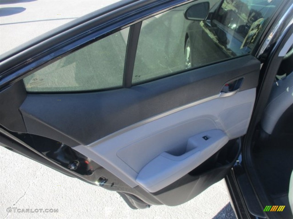 2017 Elantra SE - Black / Gray photo #18