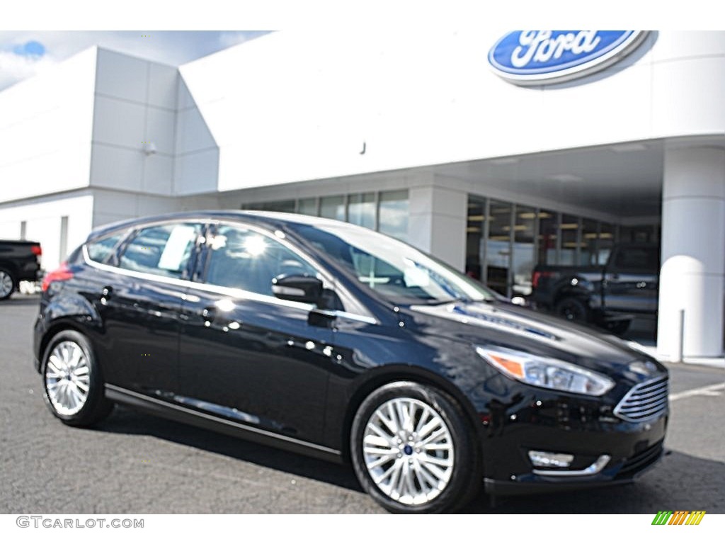 Shadow Black Ford Focus