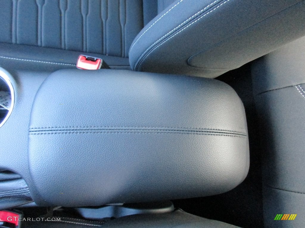 2016 Mustang GT Coupe - Ingot Silver Metallic / Ebony photo #25