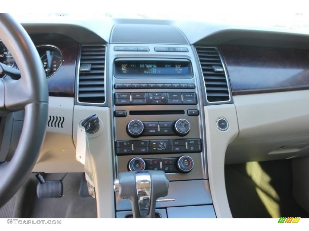 2010 Taurus Limited - Steel Blue Metallic / Light Stone photo #27