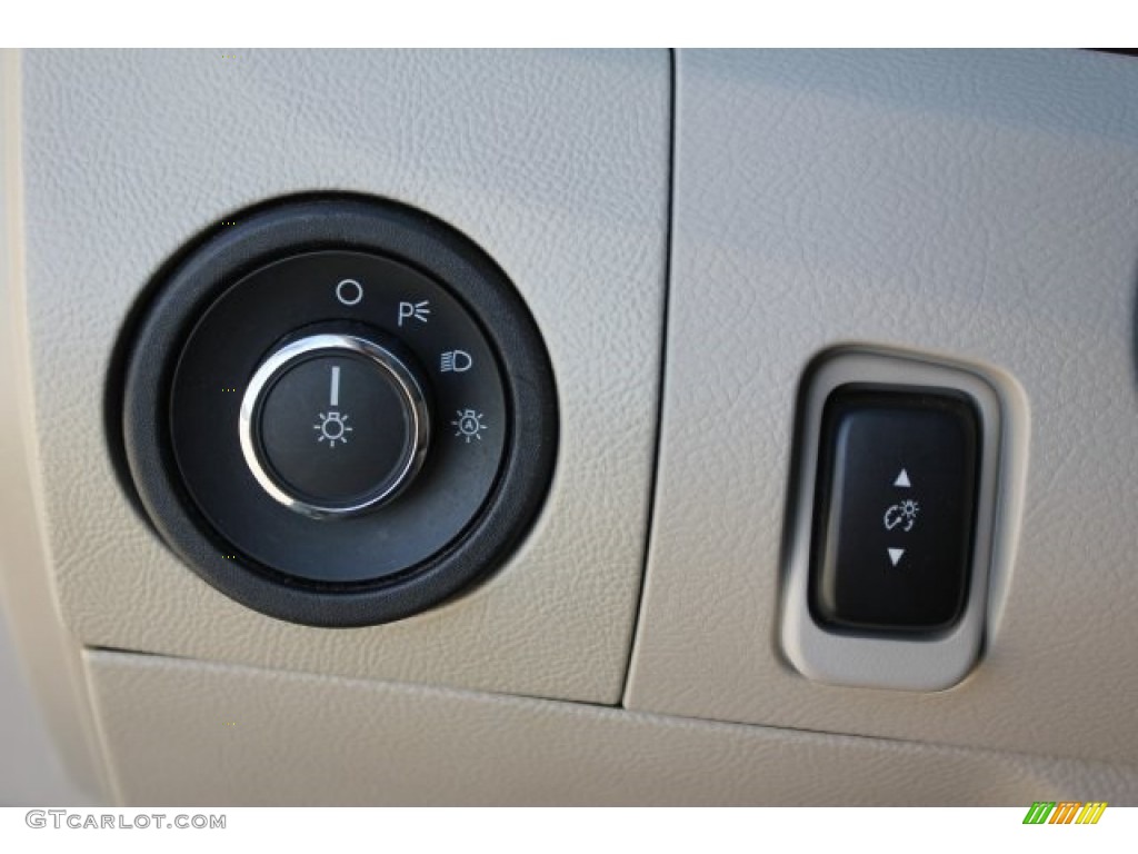 2010 Taurus Limited - Steel Blue Metallic / Light Stone photo #35