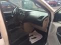 Stone White - Grand Caravan SE Photo No. 16