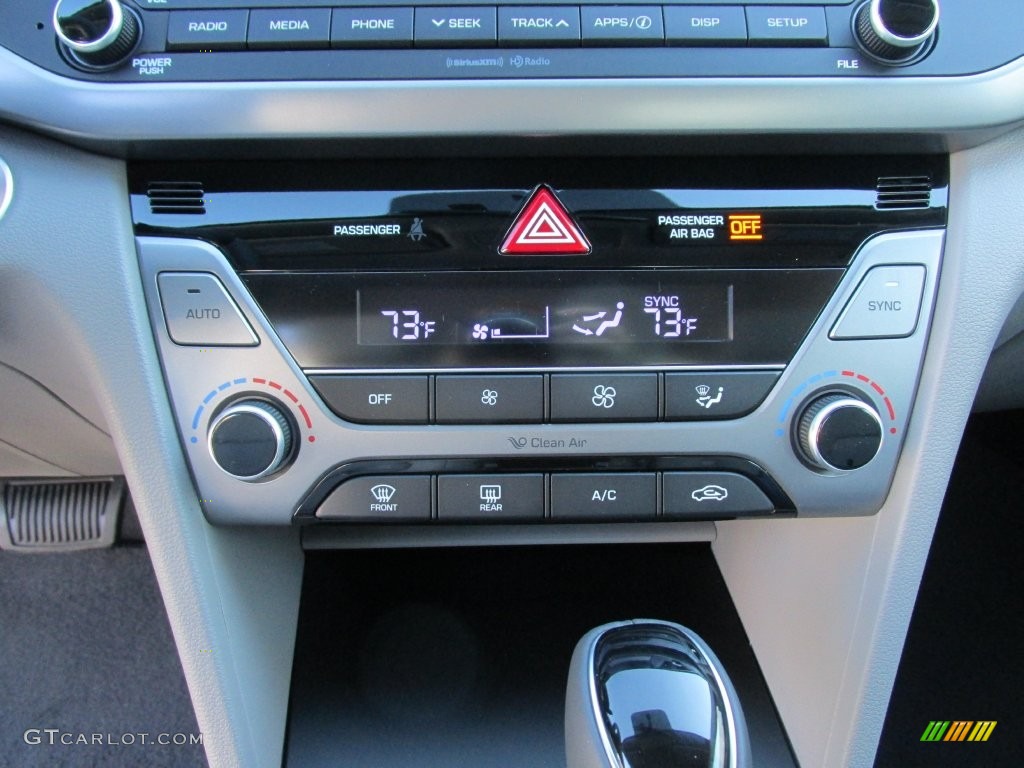 2017 Elantra SE - Red / Gray photo #26