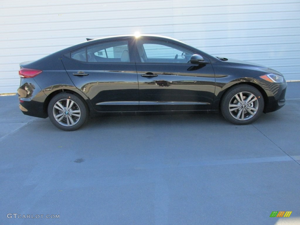 2017 Elantra SE - Black / Beige photo #3