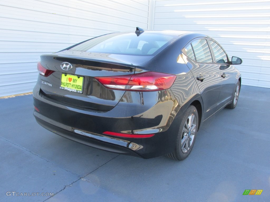 2017 Elantra SE - Black / Beige photo #4