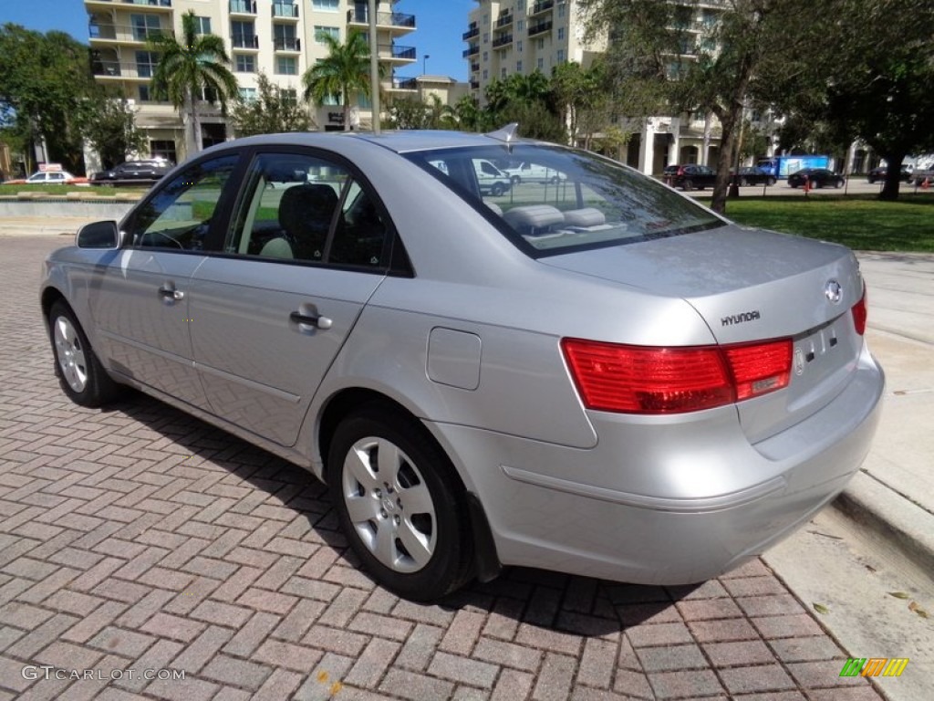 2010 Sonata GLS - Radiant Silver / Gray photo #5