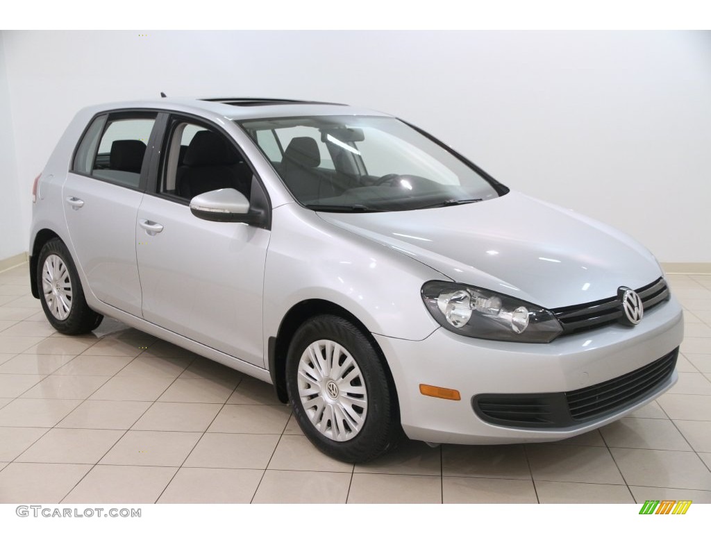 2014 Volkswagen Golf 2.5L 4 Door Exterior Photos