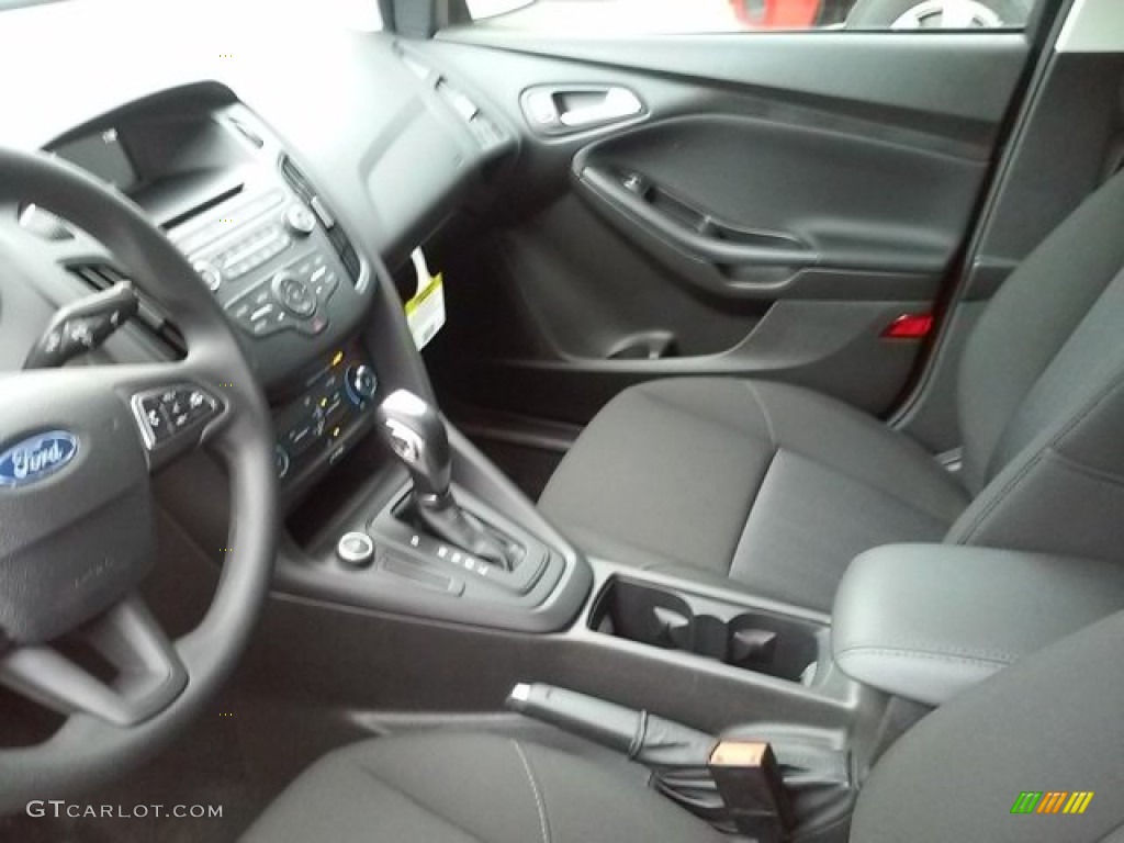 2016 Focus SE Sedan - Ruby Red / Charcoal Black photo #6