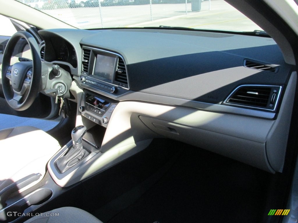 2017 Elantra SE - Beige / Beige photo #16