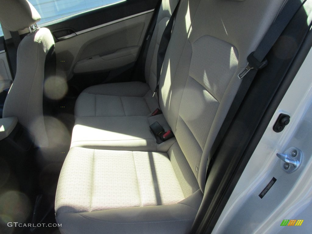 2017 Elantra SE - Beige / Beige photo #18