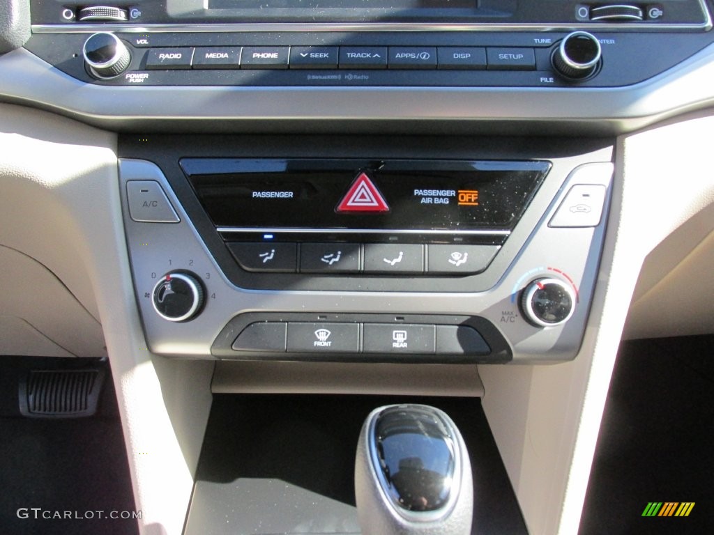 2017 Elantra SE - Beige / Beige photo #26