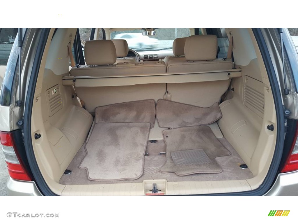 2001 Mercedes-Benz ML 320 4Matic Trunk Photos
