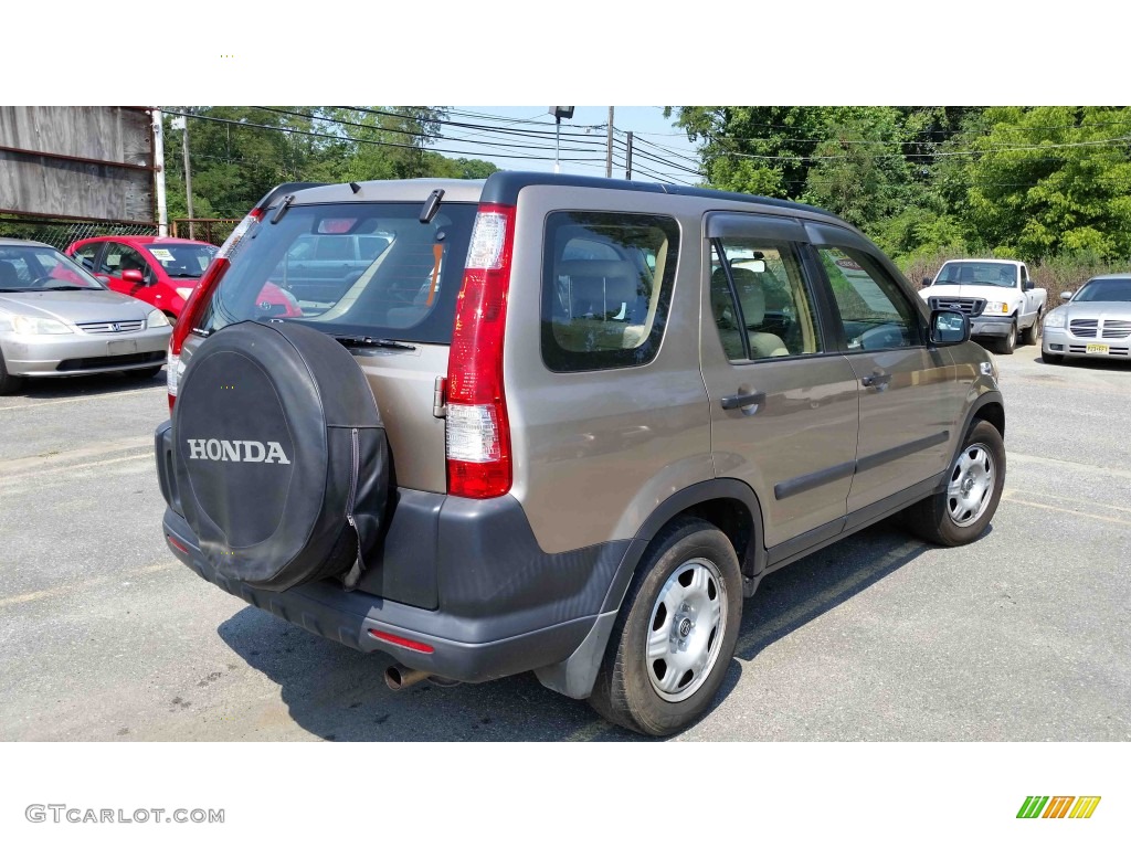 2006 CR-V LX 4WD - Sahara Sand Metallic / Ivory photo #7