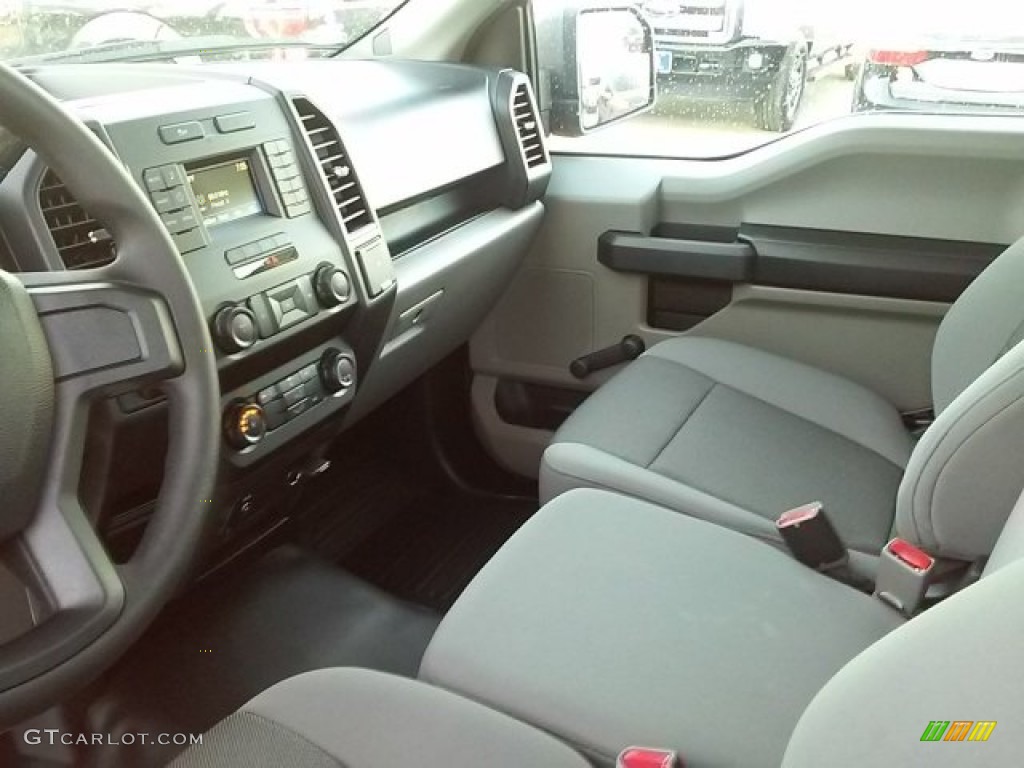 2016 F150 XL Regular Cab - Race Red / Medium Earth Gray photo #21