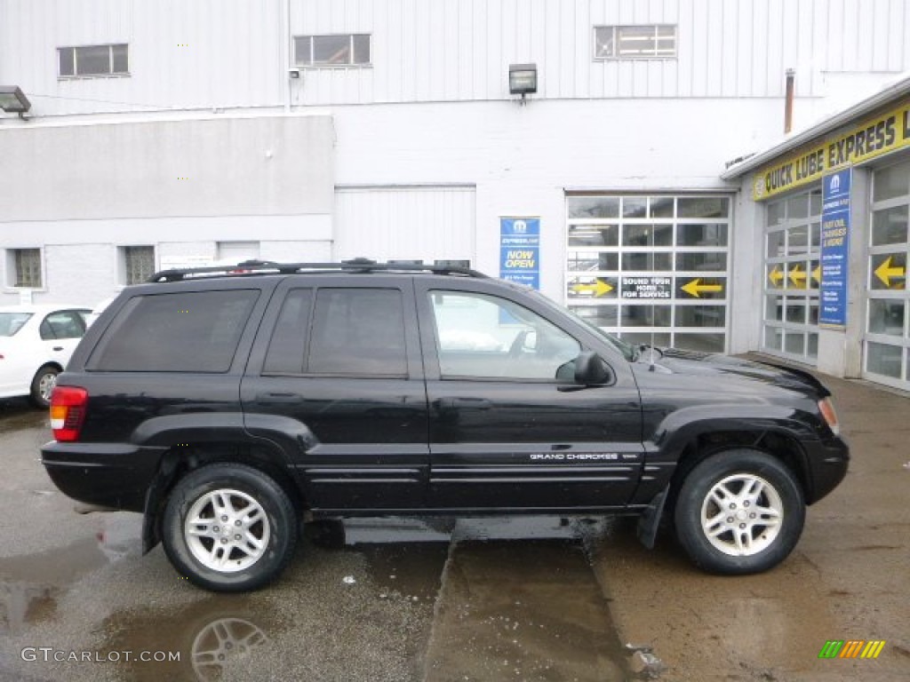 2004 Grand Cherokee Laredo 4x4 - Brillant Black Crystal Pearl / Dark Slate Gray photo #8