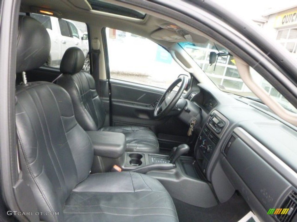 2004 Grand Cherokee Laredo 4x4 - Brillant Black Crystal Pearl / Dark Slate Gray photo #11