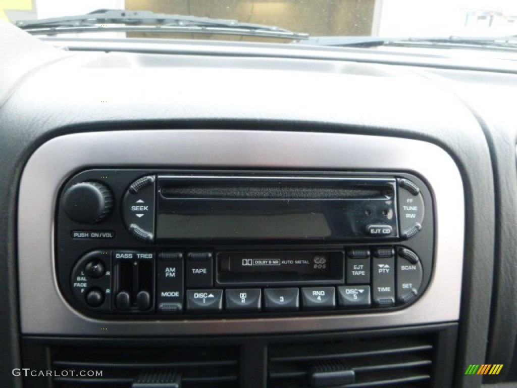 2004 Grand Cherokee Laredo 4x4 - Brillant Black Crystal Pearl / Dark Slate Gray photo #18