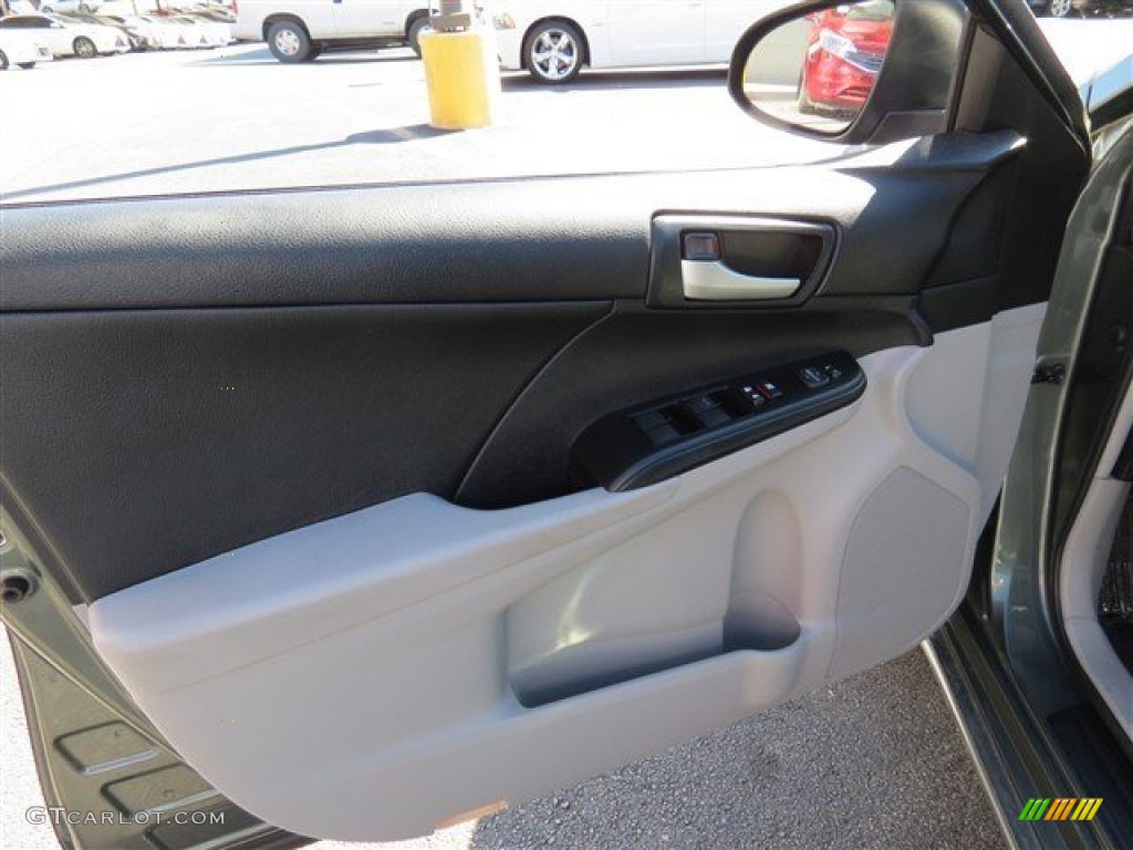 2013 Camry L - Cypress Green Metallic / Ivory photo #12