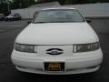 Performance White - Taurus SHO Photo No. 8