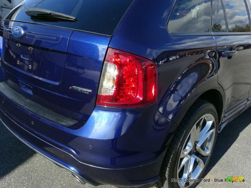 2011 Edge Sport - Kona Blue Metallic / Charcoal Black/Silver Smoke Metallic photo #39