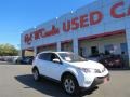 Super White - RAV4 XLE Photo No. 2