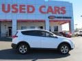 Super White - RAV4 XLE Photo No. 9