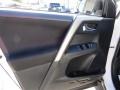 Super White - RAV4 XLE Photo No. 12