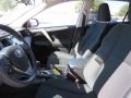 Super White - RAV4 XLE Photo No. 14